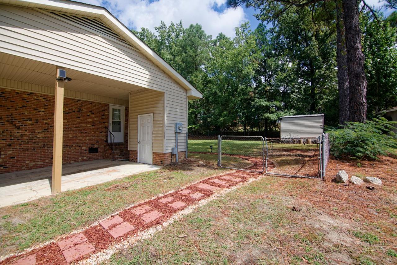 Pine Forest Zen Cottage - 10 Min To Fort Bragg Fayetteville Extérieur photo